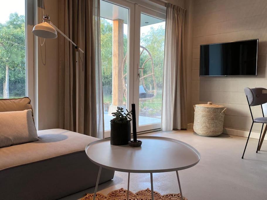 Stijlvol Huisje Met Veranda! Tuynloodz A Beers  Εξωτερικό φωτογραφία